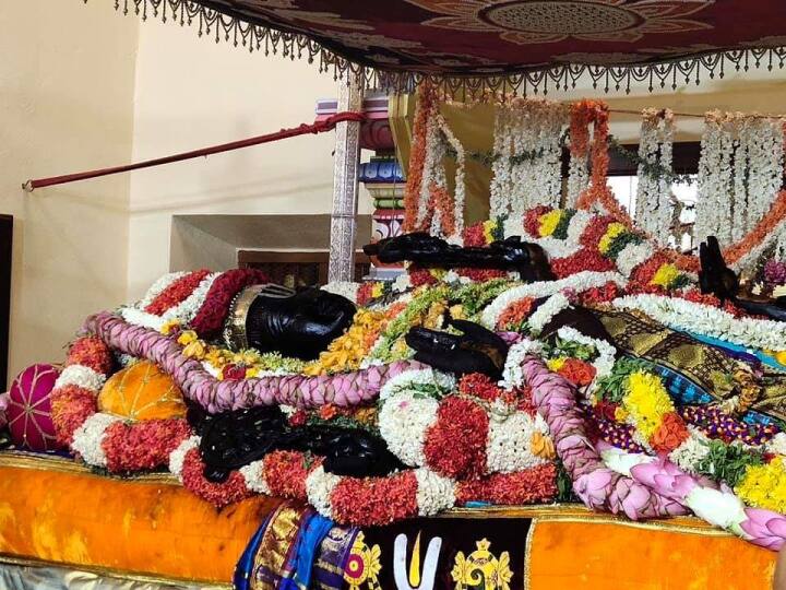 அத்திவரதர் 9-வது நாள் புகைப்படம்
