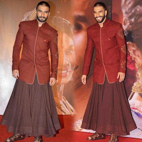 Ranveer Singh Wears Funny Dresses | अजब-गजब कपड़े और अतंरगी फैशन अपने स्टाइल से अक्सर फैंस को हैरान कर देते हैं रणवीर सिंह Ranveer Singh Wears Funny Dresses | अजब-गजब कपड़े और अतंरगी फैशन अपने स्टाइल से अक्सर फैंस को हैरान कर देते हैं रणवीर सिंह