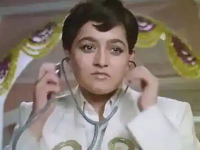 90ના દશકની  ફિલ્મ હમ આપકે હૈ કૌન દરેકની પસંદગીની ફિલ્મ છે.  સલમાન ખાન અને માધુરી દીક્ષિતની આ ફિલ્મ 27 વર્ષ બાદ પણ લોકોની પસંદગીની ફિલ્મ છે. ફિલ્મમાં એક ભૂમિકા રીટાની હતી, જે અભિનેત્રી સાહિલા ચડ્ઢાએ નિભાવ્યું હતું.