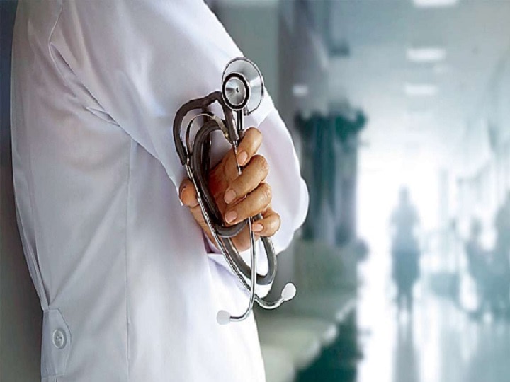 National Doctors Day 2021 | மருத்துவர்களுக்கு 'ஹார்ட்' பறக்கவிடுவது சரிதான்.. ஆனால் கைமாறு?