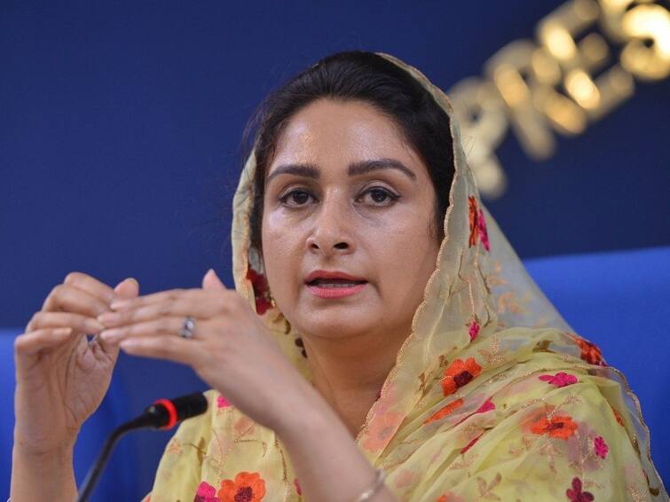 harsimrat kaur slams punjab govt Punjab News: ਪੰਜਾਬ 'ਚ ਹੁਣ ਕਾਨੂੰਨ ਦੇ ਰਖਵਾਲੇ ਵੀ ਸੁਰੱਖਿਅਤ ਨਹੀਂ,  ਫੋਕੇ ਐਲਾਨਾਂ ਤੇ ਇਸ਼ਤਿਹਾਰਬਾਜ਼ੀ ਛੱਡ ਜ਼ਮੀਨੀ ਹਕੀਕਤ ਤੋਂ ਜਾਣੂ ਹੋਵੇ: ਹਰਸਿਮਰਤ ਬਾਦਲ