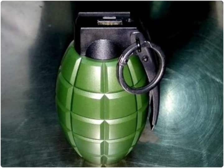 Explosive found in delhi mayur vihar area NSG Team disposed grenade safely Grenade Found In Delhi: दिल्ली के यमुना खादर इलाके में मटके के अंदर मिला ग्रेनेड, NSG की मदद से किया गया डिफ्यूज