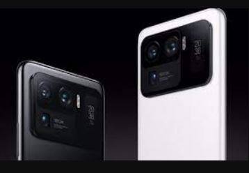 ਸਮਾਰਟਫੋਨ ਬ੍ਰਾਂਡ ਸ਼ਿਓਮੀ (Xiaomi) ਆਪਣੀ ਨਵੇਂ ਡਿਵਾਈਸ Mi 12 'ਤੇ ਕੰਮ ਕਰ ਰਿਹਾ ਹੈ। ਇਸ ਦੌਰਾਨ ਇੱਕ ਰਿਪੋਰਟ ਸਾਹਮਣੇ ਆਈ ਹੈ, ਜਿਸ ਨਾਲ ਆਉਣ ਵਾਲੇ ਐਮਆਈ 12 ਸਮਾਰਟਫੋਨ ਦੇ ਪ੍ਰੋਸੈਸਰ ਤੇ ਕੈਮਰਾ ਬਾਰੇ ਜਾਣਕਾਰੀ ਮਿਲੀ ਹੈ। ਟੈਕ ਟਿਪਸਟਰ ਡਿਜੀਟਲ ਚੈਟ ਸਟੇਸ਼ਨ ਦਾ ਮੰਨਣਾ ਹੈ ਕਿ ਆਉਣ ਵਾਲੀ ਇਹ ਡਿਵਾਈਸ ਕੁਆਲਕਾਮ ਸਨੈਪਡ੍ਰੈਗਨ 895 ਪ੍ਰੋਸੈਸਰ ਦੇ ਨਾਲ ਆਵੇਗਾ। ਇਸ ਤੋਂ ਇਲਾਵਾ ਫੋਨ 'ਚ ਯੂਜ਼ਰਸ ਨੂੰ ਕਰਵਡ ਡਿਸਪਲੇਅ ਮਿਲੇਗਾ। ਨਾਲ ਹੀ ਇਸ ਦੇ ਸਾਹਮਣੇ ਇਕ ਪੰਚ-ਹੋਲ ਕੱਟ ਆਊਟ ਹੋਏਗਾ।