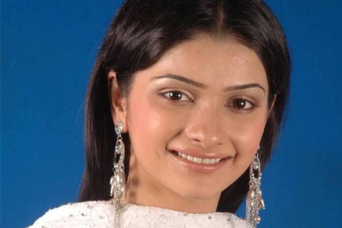 Mouli Ganguly - सस्पेंस मिस्ट्री सीरियल कहीं किसी रोज़ में शाइना का किरदार निभाने वालीं मौली गांगुली छोटे पर्दे से पूरी तरह दूरी बना चुकी हैं. लेकिन जब ये शो टेलीकास्ट हुआ तो इसे खूब पसंद किया गया था. (फोटो - सोशल मीडिया)