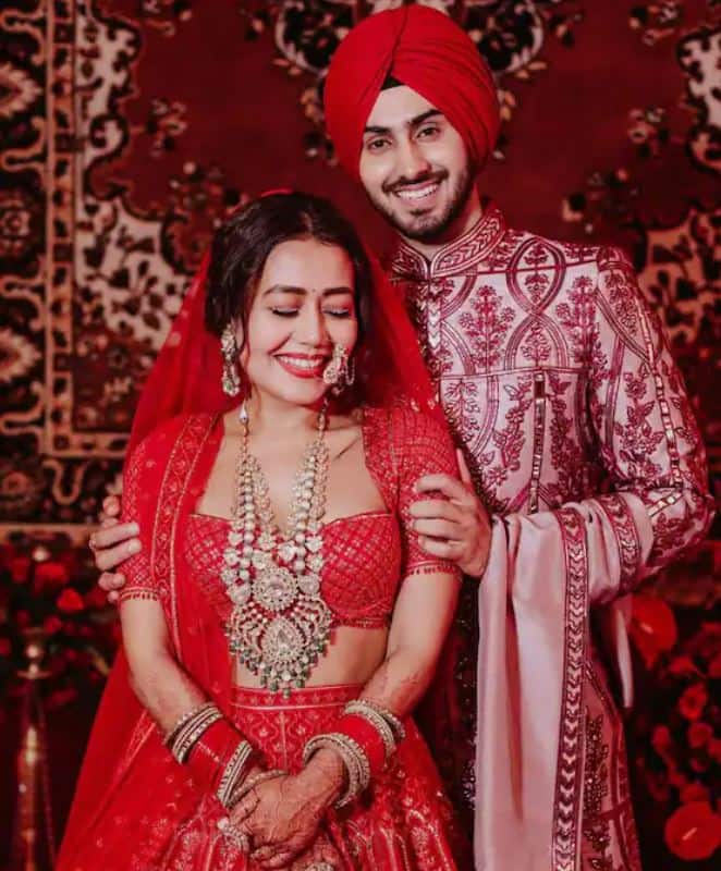 ਉਸ ਦੀਆਂ ਇਹ ਤਸਵੀਰਾਂ ਸੋਸ਼ਲ ਮੀਡੀਆ 'ਤੇ ਤੇਜ਼ੀ ਨਾਲ ਵਾਇਰਲ ਹੋ ਰਹੀਆਂ ਹਨ।