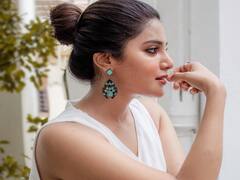 Actress Aathmika new pics  : வெள்ளை நிறமே வெள்ளை நிறமே - ஆத்மிகா க்ளிக்ஸ்