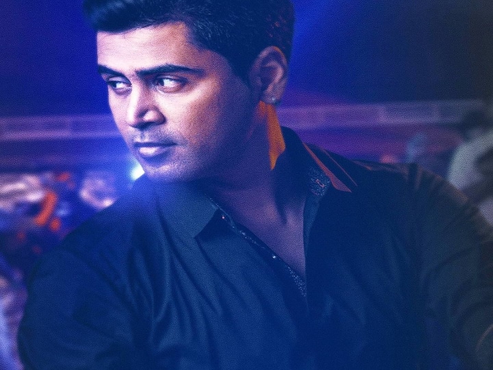 கண்டேன் படம் மூலம் பாடலாசிரியராகவும் இவர் பணியாற்றியுள்ளார்