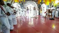 Majha Vitthal Majhi Wari 2021 : आळंदीत माऊलींच्या पादुका प्रदक्षिणेसाठी बाहेर, गर्दी टाळण्यासाठी पालखी मंदिरात