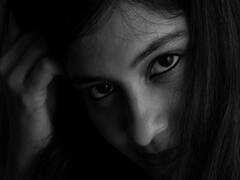 Aditi Balan Pics | மழை வரப்போகுதே துளிகளும் தூறுதே.. நனையாமல் என்ன செய்வேன்..! - அதிதி பாலன் க்ளிக்ஸ்..!