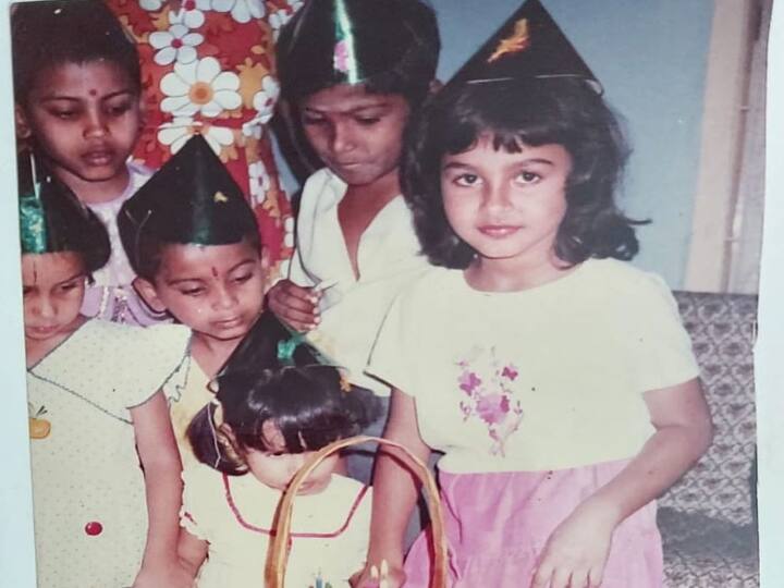 கண்ணுல கலரா கண்ணாடி வம்புக்கு வந்து நிப்பா யார் இவ