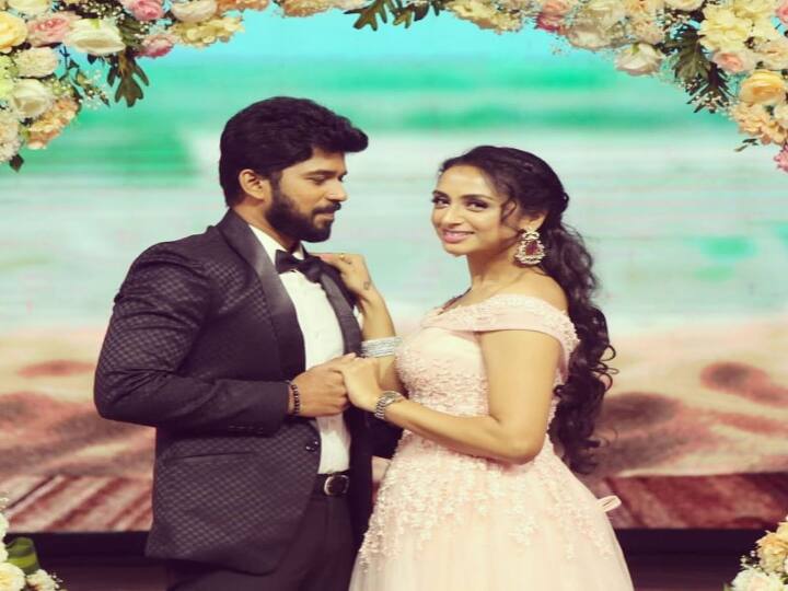 ஈராமனா ரோஜாவே, பாண்டியன் ஸ்டோர்ஸ் போன்ற தொலைக்காட்சி தொடர்கள் மூலம் மிகவும் பிரபலம் அடைந்துள்ளார்