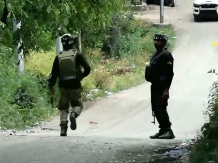 जम्मू-कश्मीर के पुलवामा में सुरक्षा बलों को मिली बड़ी कामयाबी,  5 आतंकी ढेर
