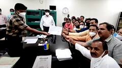 Zila Panchayat Chunav: कहीं BJP-SP के बीच खींचतान, कहीं अपने ही बागियों से बीजेपी की टक्कर