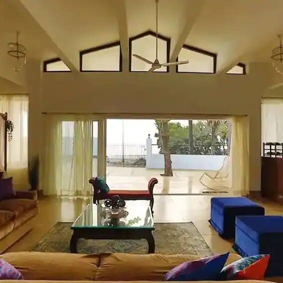 આ વિલાને હવે રેન્ટ પર આપવાની ખબર છે.