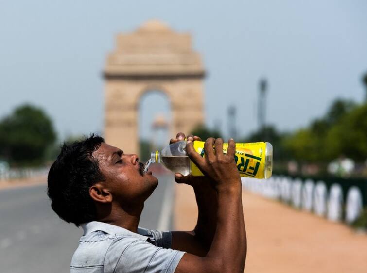 July 7 was the hottest day in a decade in the capital, the meteorological department issued a yellow alert Delhi Weather: राजधानी में 7 जुलाई रहा दशक में सबसे गर्म दिन, मौसम विभाग ने जारी किया यलो अलर्ट