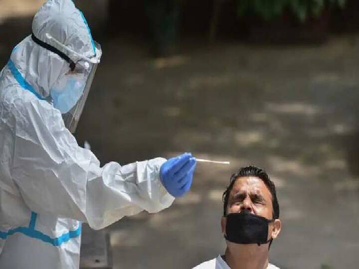 UP Coronavirus Update: 24 घंटे में 112 लोग मिले कोरोना संक्रमित, 2 मरीजों की हुई मौत up coronavirus update 112 people found corona infected in 24 hours UP Coronavirus Update: 24 घंटे में 112 लोग मिले कोरोना संक्रमित, 2 मरीजों की हुई मौत