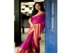 Actress srushti dange pics  :  சேலைக்கட்டும் பெண்ணுக்கொரு வாசம் உண்டு - சிருஷ்டி டங்கே போட்டோ ஆல்பம்