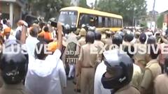 Ballia Zila Panchayat Adhyaksh: बलिया में BJP और SP कार्यकर्ता आए आमने- सामने