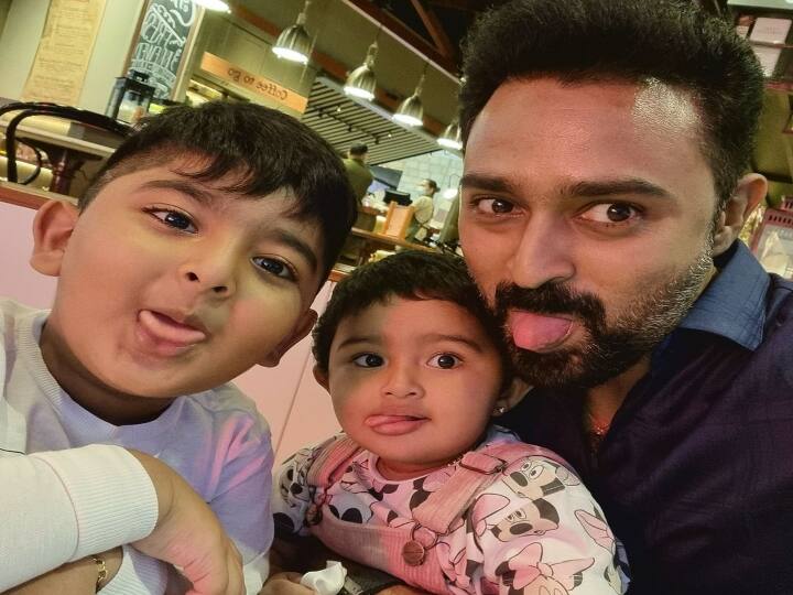 அஞ்சாதே திரைப்படத்தில் வில்லனாக தனது நடிப்பை தொடங்கினர் அதன் பின்பு பல படங்களில் வில்லனாக நடிக்க தொடங்கினார்