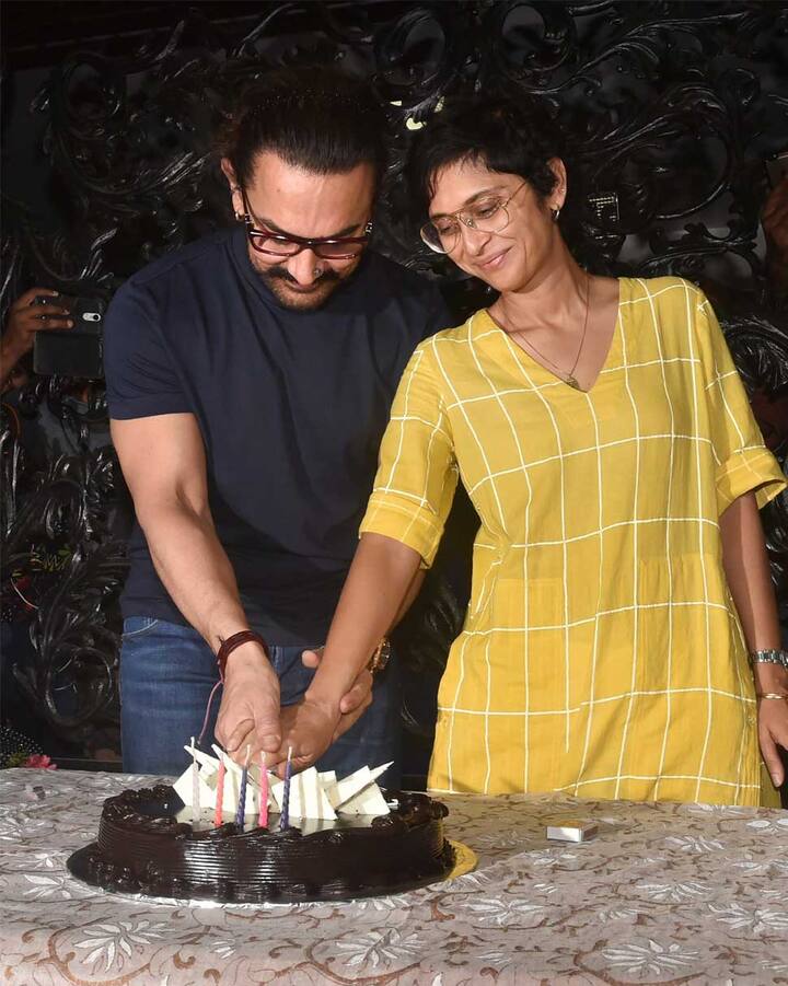 आमिर खान के बर्थडे सेलिब्रेशन में किरण उनके साथ नजर आई थी. ये तस्वीरें काफी वायरल हुई थी.