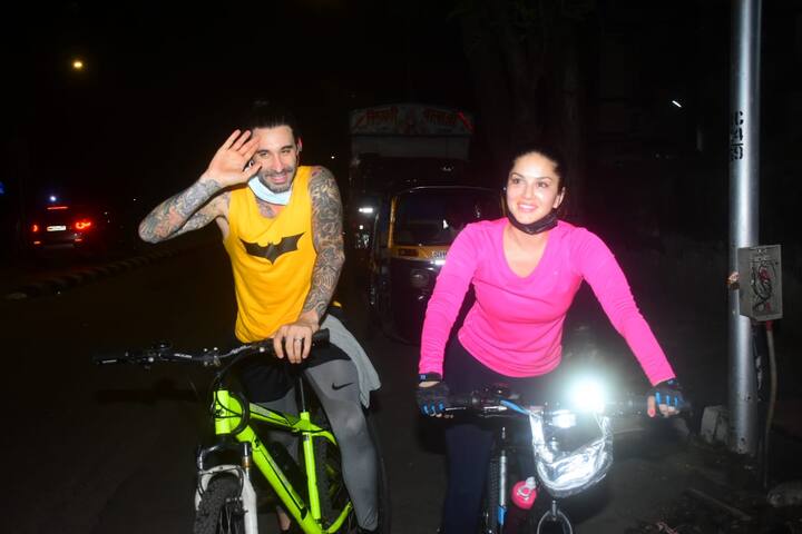 এতে  তাঁকে চেনাই যাচ্ছিল না। আর এই লুকের কারণও তিনি জানিয়েছিলেন।