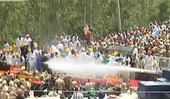 ਵਾਟਰ ਕੈਨਨ 'ਚ ਮੁੱਕਿਆ ਪਾਣੀ ਫਿਰ ਵੀ ਆਮ ਆਦਮੀ ਪਾਰਟੀ ਦਾ ਜੋਸ਼ ਬਰਕਰਾਰ