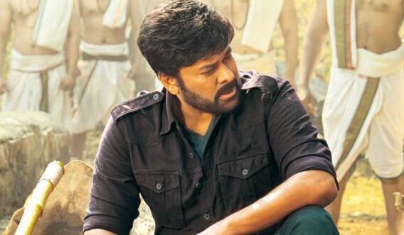 Chiranjeevi Pics: 65 ఏళ్లలో కూడా 16 ఏళ్ల కుర్రాడిలా.. మెగాస్టార్ రేర్ ఫోటోస్!