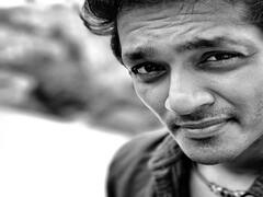 soorarai pottru fame kk pics  : மண்ணு உருண்ட மேல மனுச பய ஆட்டம் பாரு -  கிருஷ்ணகுமார் போட்டோ ஆல்பம்