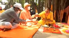 UP Van Mahotsav: CM Yogi ने किया वृक्षारोपण, बोले ,'हर कोई एक-एक पेड़ जरूर लगाए' | Sign Bulletin