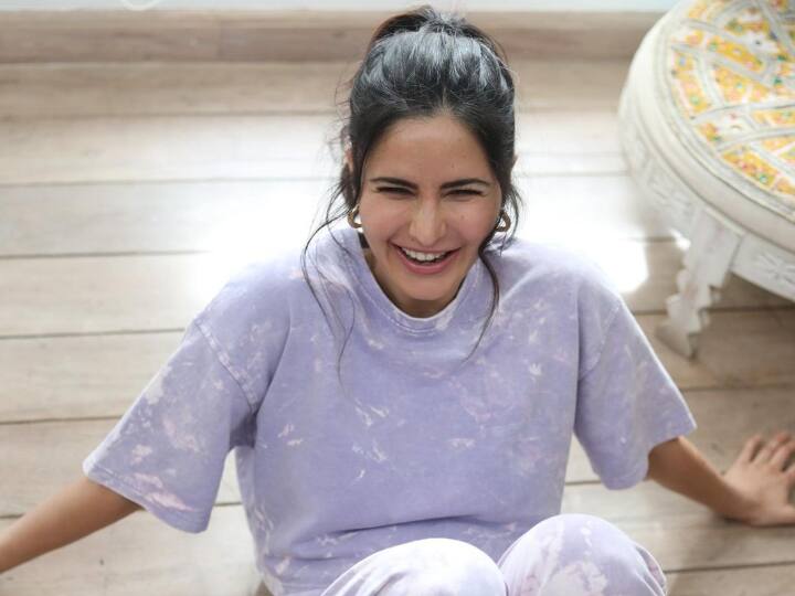 கத்ரீனாவுக்கு ஏழு உடன்பிறப்புகள் உள்ளனர்.