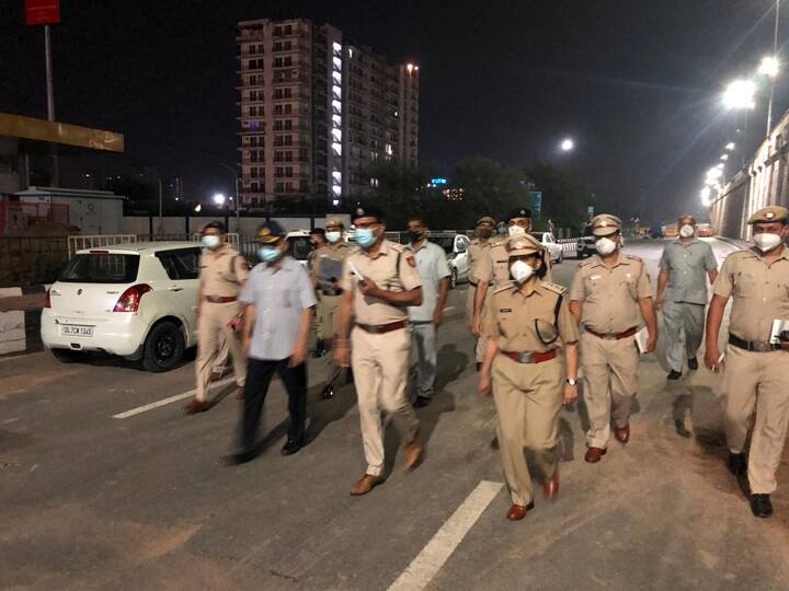दिल्ली पुलिस के नए कमिश्नर ने की सरप्राइज नाइट चेकिंग, गाजीपुर बॉर्डर और लाल किले की सेक्युरिटी का भी लिया जाएजा