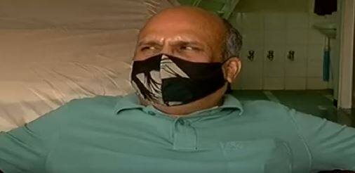 Ramesh Fefar who calls himself Kalki Avatar  is again in controversy પોતાને કલ્કી અવતાર ગણાવતા રમેશ ફેફર ફરી વિવાદમાં, ક્હ્યું-  16 લાખ પગાર અને ગ્રેજ્યુટી નહીં આપો તો દુષ્કાળ પાડીશ