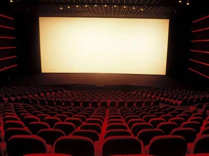Delhi Unlock: Cinema halls and multiplexes will not open in Delhi, permission to open Stadium without spectators Delhi Unlock: दिल्ली में अभी नहीं खुलेंगे सिनेमा हॉल और मल्टीप्लेक्स, बिना दर्शकों के स्टेडियम खोलने की अनुमति