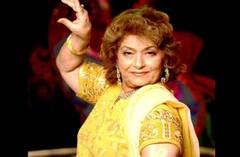 Saroj Khan Biopic: सरोज खान पर बनेगी बायोपिक, पहली पुण्यतिथि पर हुआ एलान