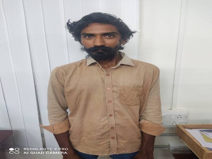 Cyber culprit from krishnagiri joined online classes with fake students name and sends harrasing messages in sexual nature arrested மாணவி பெயரில் போலி அட்டெண்டன்ஸ் : ஆன்லைன் வகுப்பில் ஆசிரியர்களுக்கே ஆபாச மெசேஜ்கள்..! கிருஷ்ணகிரி ஆசாமி சிக்கியது எப்படி?