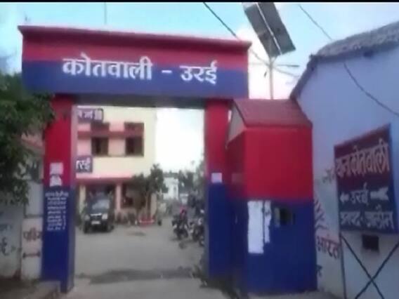 ई-रिक्शा चालक ने सड़क पर भीख मांगने वाली महिला के साथ किया रेप, गिरफ्तार ई-रिक्शा चालक ने सड़क पर भीख मांगने वाली महिला के साथ किया रेप, गिरफ्तार