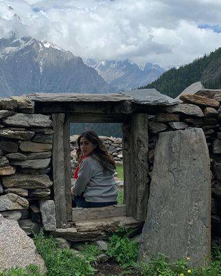 ये फोटो सारा की पहली फिल्म केदारनाथ की शूटिंग के दौरान की है.