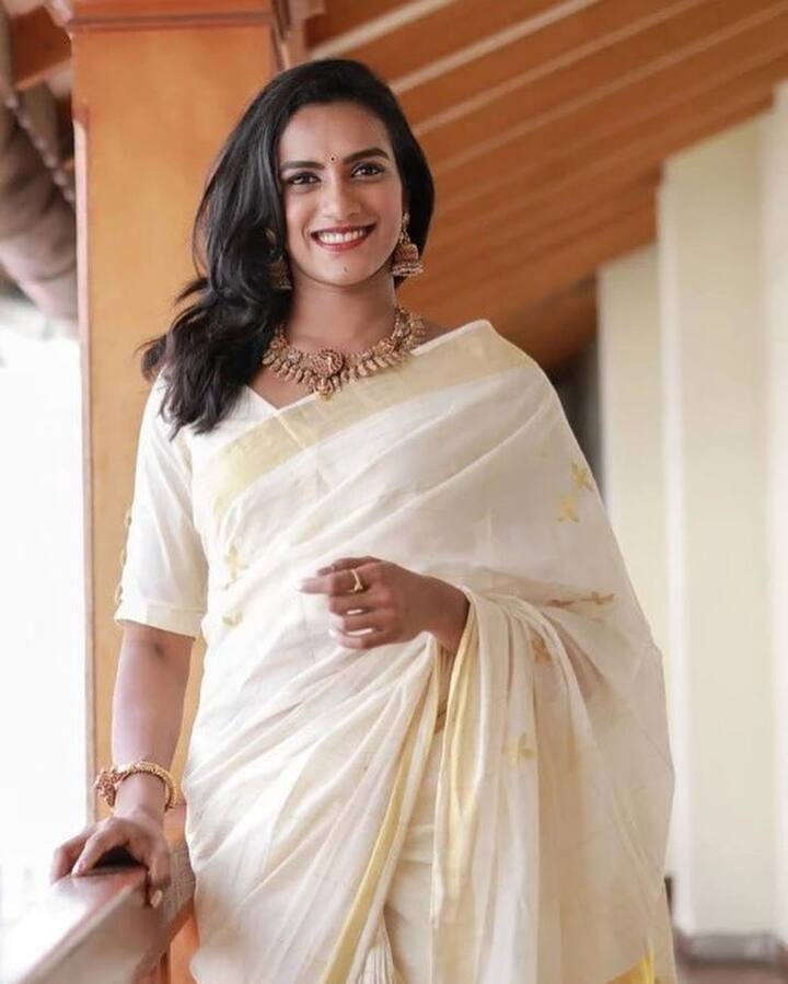 2013ஆம் ஆண்டு நடைபெற்ற உலக சாம்பியன்ஷிப் பேட்மிண்டன் தொடரில் ஒலிம்பிக் வெள்ளி பதக்க வீராங்கனையான வாங் யிஹானை தோற்கடித்து அசத்தினார்.