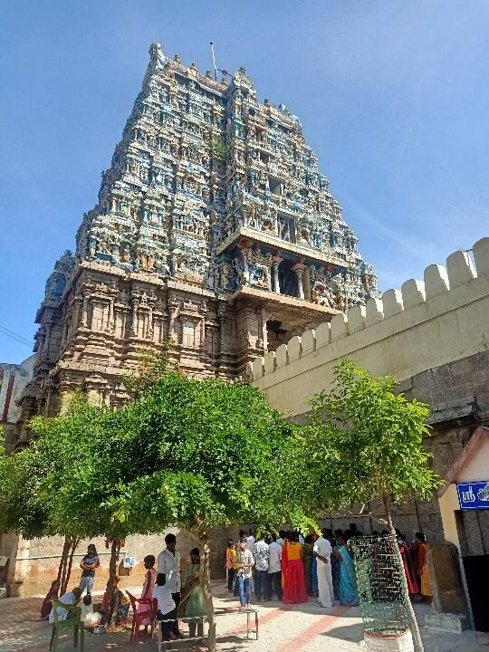 அழகர்கோயில் கோபுரம்