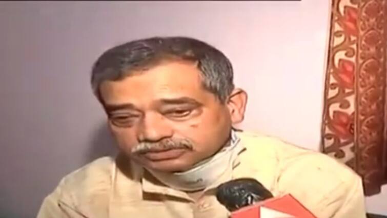 Pranab Mukherjee didn't do what Sonia Gandhi did for son Father was impartial says Abhijit Mukherjee Abhijit Mukherjee Join TMC: 'বাবা বেঁচে থাকলে বলতেন, সিদ্ধান্ত তোমার নিজের', কংগ্রেস ছেড়ে আজ তৃণমূলে অভিজিৎ মুখোপাধ্যায়