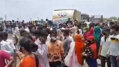 તાપીના ડોસવાડામાં પોલીસ અને લોકો વચ્ચે ઘર્ષણ, હાઇવે બ્લોક થતા પોલીસે કર્યો લાઠીચાર્જ