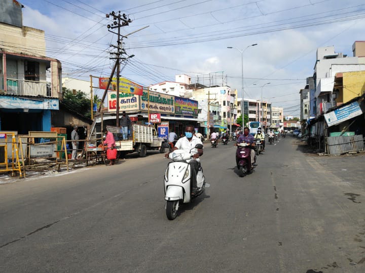 கரூர் : மீண்டும் திறக்கப்பட்ட வழிபாட்டுத் தலங்கள்.. மகிழ்ச்சியில் பக்தர்கள்..!