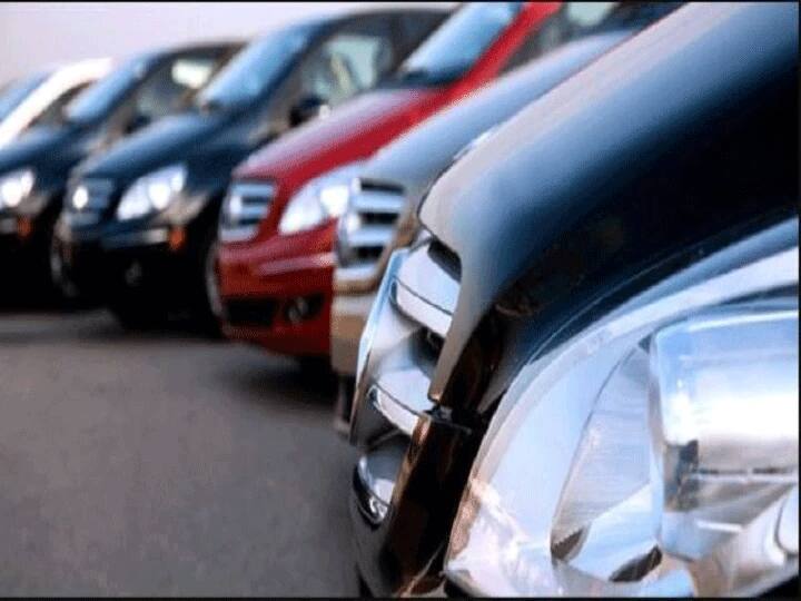 Noida News: नोएडा में पार्किंग माफियाओं पर लगेगी लगाम, ऐप के जरिए पार्किंग स्पेस की होगी बुकिंग