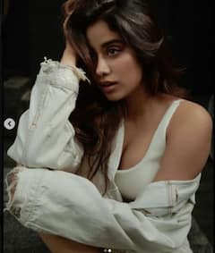 Jhanvi Kapoor ਦੀਆਂ ਬੋਲਡ ਅਦਾਵਾਂ ਵੇਖ ਫੈਨਸ ਹੋਏ ਬਾਗੋ-ਬਾਗ, ਵੇਖੋ ਜਾਨ੍ਹਵੀ ਦਾ ਕਿਲਰ ਅੰਦਾਜ਼