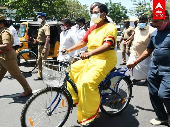 Premalatha Vijayakanth Cycling | சைக்கிள் ஓட்டிய பிரேமலதா விஜயகாந்த்! ஆர்ப்பரித்த தொண்டர்கள்