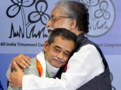 PHOTOS: टीएमसी में शामिल हुए अभिजीत मुखर्जी, ममता बनर्जी को बताया सबसे विश्वसनीय धर्मनिरपेक्ष नेता