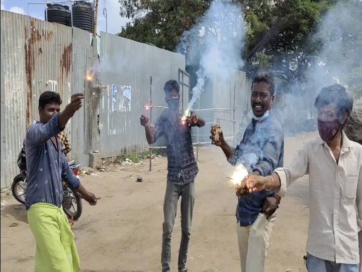Tasmac opens after 71 days in Coimbatore கோவையில் 71 நாட்களுக்குப் பிறகு திறக்கப்பட்ட மதுக்கடைகள் : மதுப்பிரியர்கள் செய்த அதகளங்கள்..!
