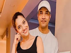 लास्ट नाइट Ankita Lokhande ने अपने बॉयफ्रेंड Vicky Jain के साथ की जमकर पार्टी, देखें फोटो