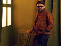 Actor sasikumar photo album : கொண்டாடும் மனசு விளையாடும் வயசு அணை போட்டா அடங்காது - சசிகுமார் போட்டோ ஆல்பம்