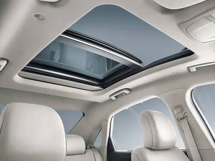 Sunroof essential or fashion in car, know its advantages and disadvantages Car Sunroof : कार में सनरूफ जरूरी या फैशन, जानें इसके फायदे और नुकसान